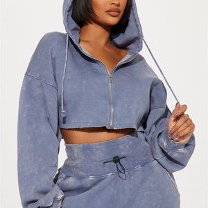 Crop hoodie, high waisted sweat suit. Never worn. New with tags.